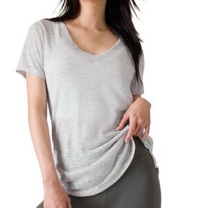 Athleta Breezy Scoop V-Neck Tee